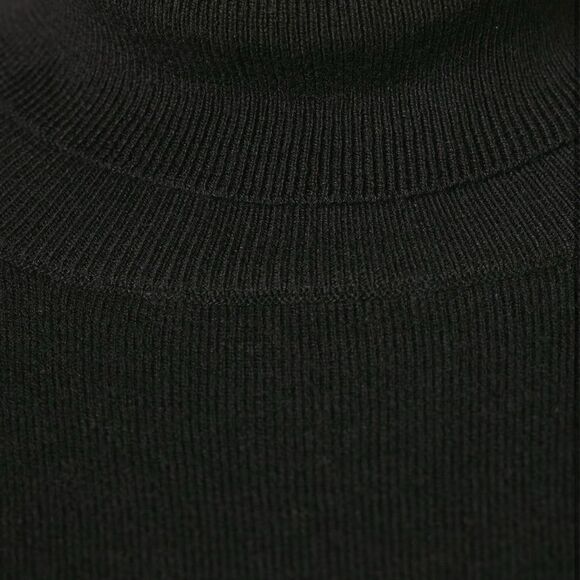 Amazon Essentials Black Turtleneck Sweater (974) - Picture 6 of 7
